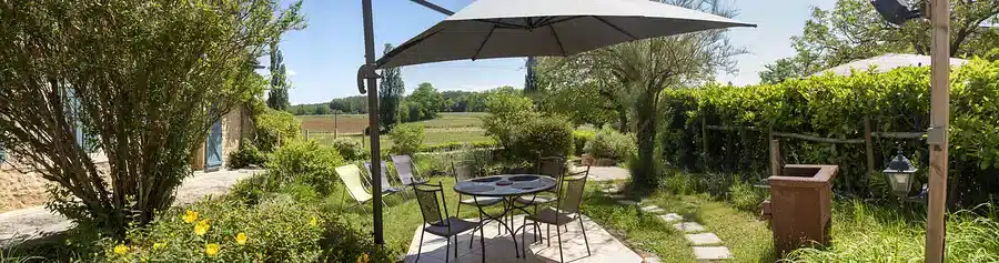 jardin bien équipé.